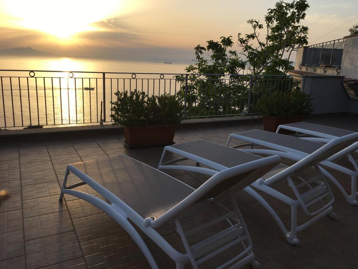 Villa D'Amare Capri View ماسّا لوبْرينسِ المظهر الخارجي الصورة